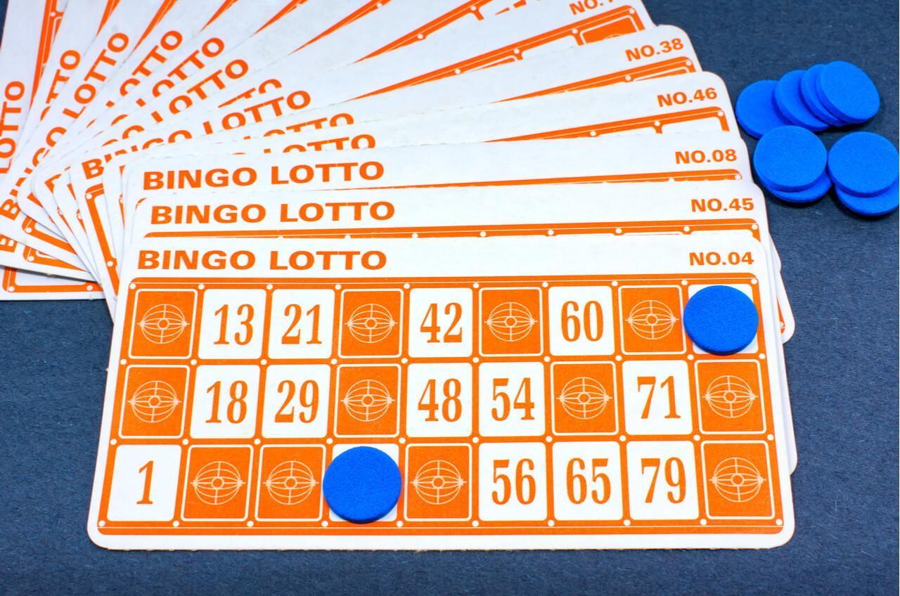 Loterijos, bingo žaidimas, kazino žaidimai ir kt.