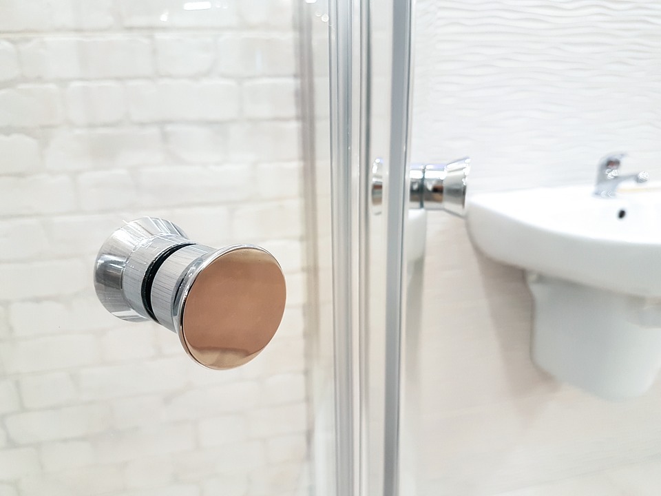Praktiška ir stilinga dušo kabina: kaip pasirinkti?