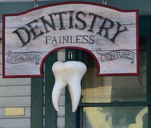 Dantų implantai nėra pigūs, tačiau jie yra tvirti