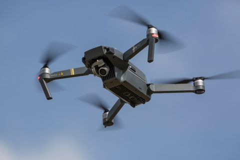 Elektriniai paspirtukai ir dronai, kuriuos galima įsigyti internetu