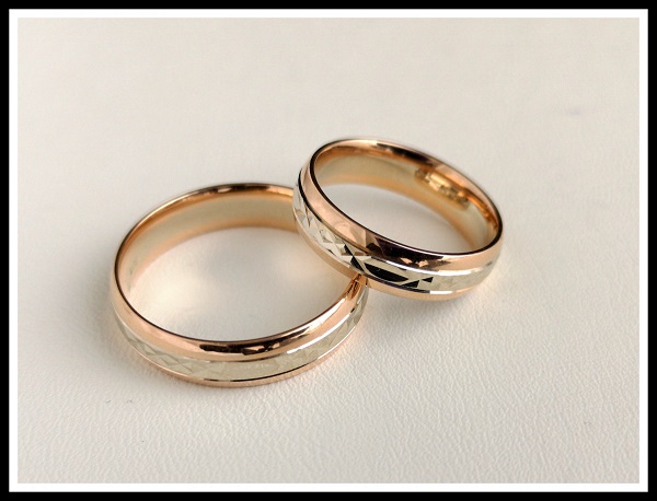 Vestuvinių žiedų dydžių pasirinkimas. Kaip neapsirikti?