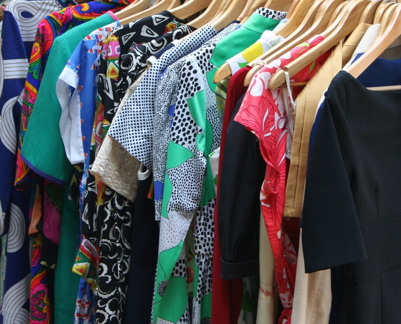 Patarimai, kaip užtikrinti drabužių spintos ilgaamžiškumą ir tvarumą